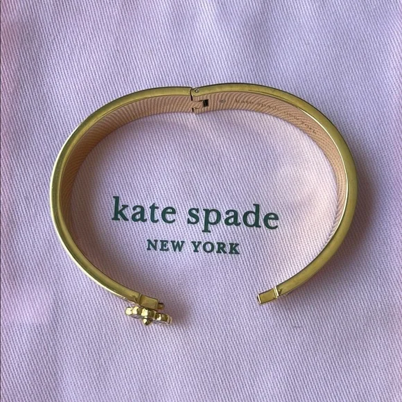 kate spade heritage spade flower hinged bangle - Picture 4 of 5